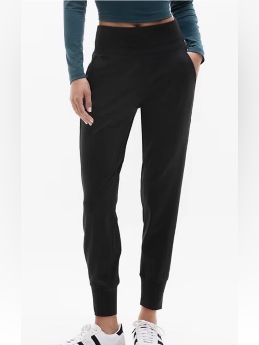 Athleta Venice Jogger Black M Medium Pants Travel Sweatpants 26.5" Inseam